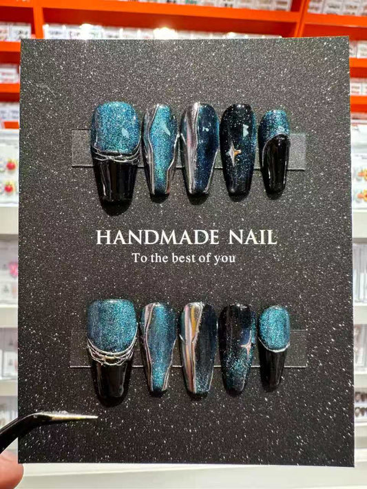 Handmade Glittering Press-On Nail Set