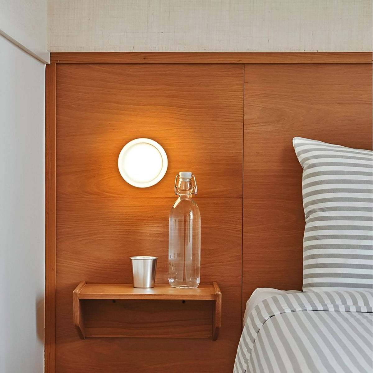 Luminous LED Aluminum Wall Light – Minimalist Design
