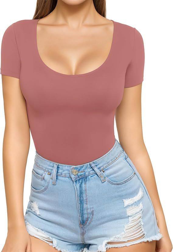 Women's Fitted Short-Sleeve Bodysuit with Scoop Neck and Seamless Design